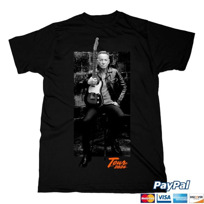 Springsteen & The E-Street Band 2024 World Tour Portrait Tee Springsteen & The E-Street Band 2024 World Tour Portrait T Shirt – Bruce Springsteen